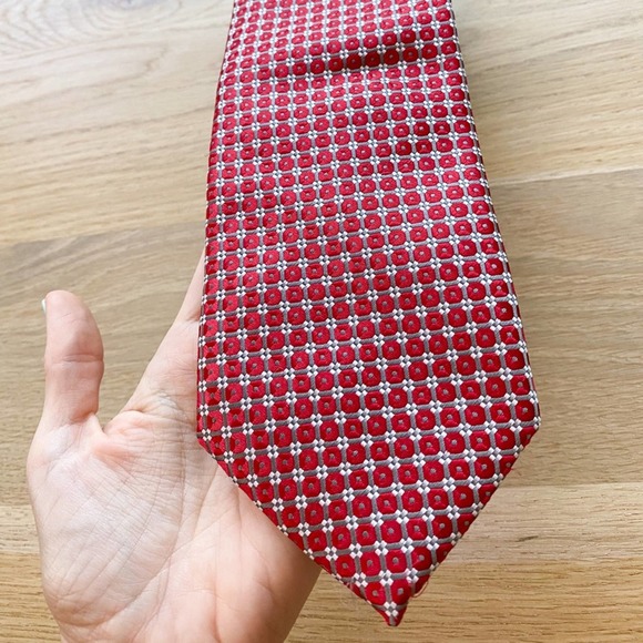 ALEXANDER JULIAN COLOURS Men's Red/Silver Check Handmade Polyester Necktie sz OS - Picture 6 of 9